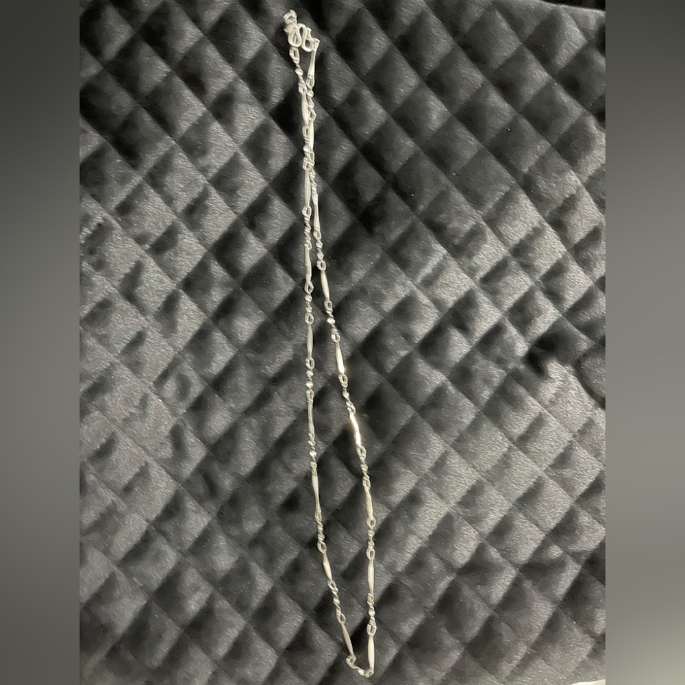 18k white gold chain